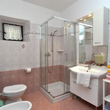 Διαμέρισμα With Parking Space Kukci, - 20797